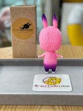 Pop Mart x How2Work Labubu Res by Kasing Lung 粉红紫色新加坡 PTS 独家) Pop Toy Show 2023